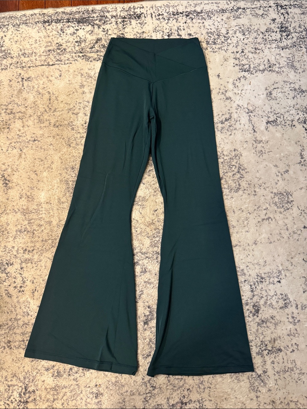 Aerie Women’s Large Flared Yoga Pants - Dark Green